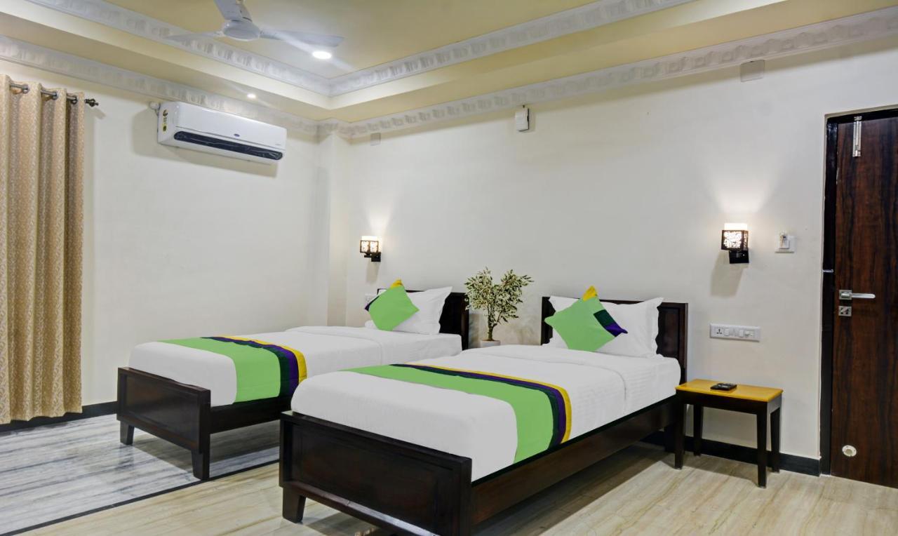 Treebo Jheel Mahal Hotel Udaipur Luaran gambar