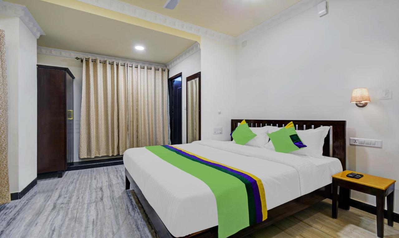 Treebo Jheel Mahal Hotel Udaipur Luaran gambar