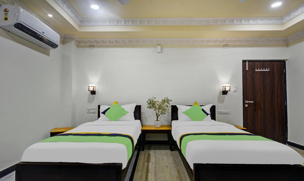 Treebo Jheel Mahal Hotel Udaipur Luaran gambar
