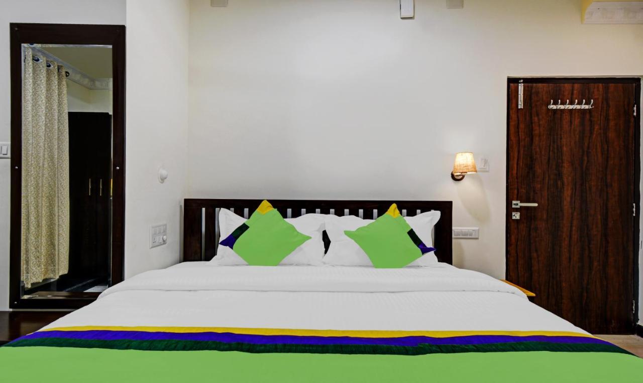 Treebo Jheel Mahal Hotel Udaipur Luaran gambar